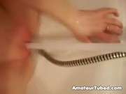 Порно видео онлайн мастурбация под струёй воды